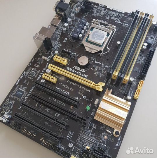 Материнская плата с процессором