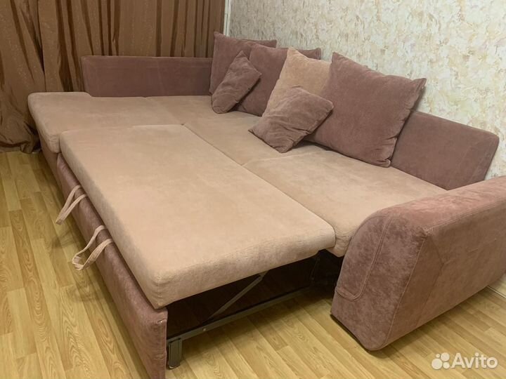 Большой угловой диван бу