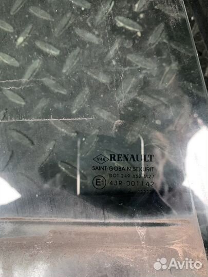 Боковое стекло рено меган 3