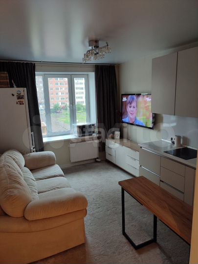 2-к. квартира, 43 м², 3/17 эт.