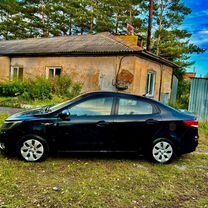 Kia Rio 1.4 MT, 2015, 350 000 км, с пробегом, цена 479 000 руб.