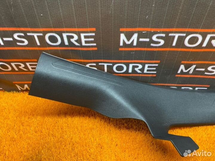 Накладка на порог салона задняя правая Audi A4