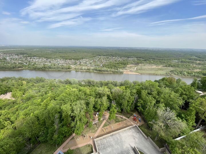 3-к. квартира, 97 м², 17/19 эт.