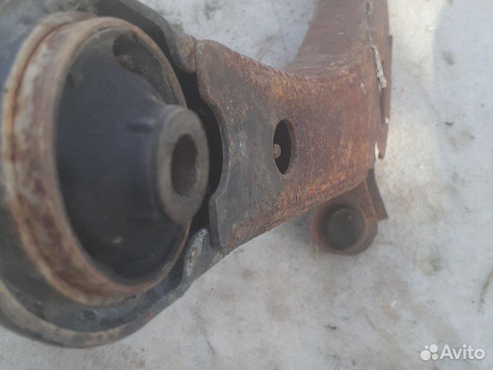 Рычаг передний Mitsubishi Outlander XL