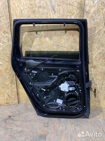 Дверь задняя левая Volkswagen Passat B6 универсал