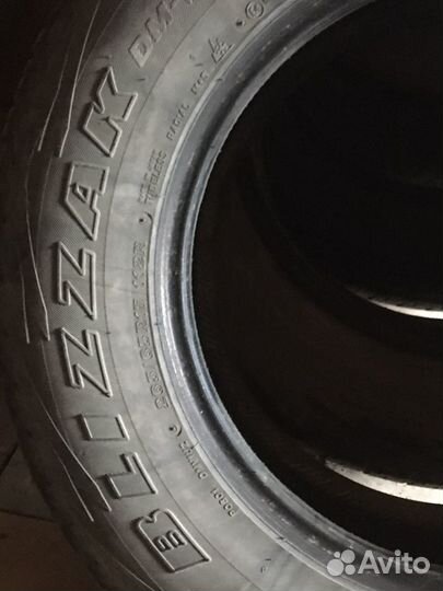 Bridgestone blizzak dm-v1 265/65R17