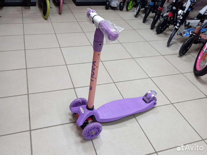 Самокат для детей - разного цвета