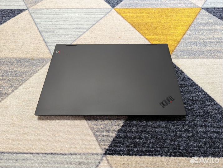 Lenovo thinkpad X1 yoga 2560x1440