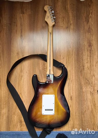 Электрогитара fender squier stratocaster bullet