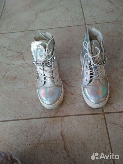 Крутые ботинки