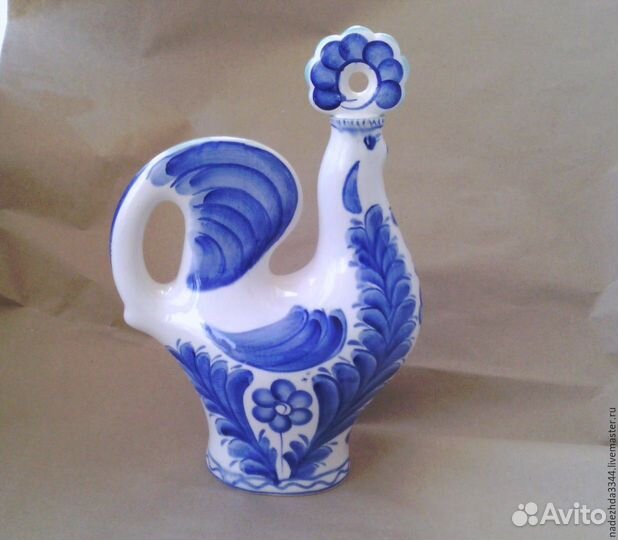 Фарфоровый графин