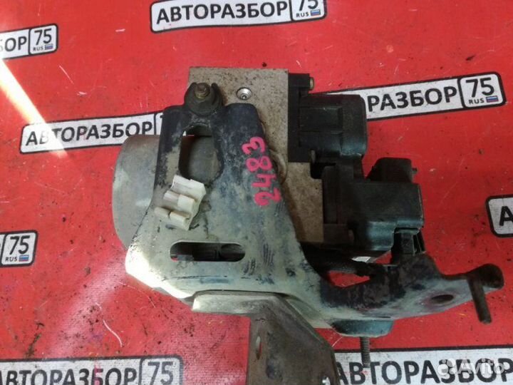 Блок abs Nissan Sunny B15