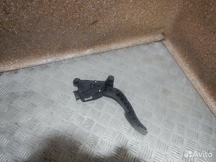 Педаль газа Hyundai Solaris