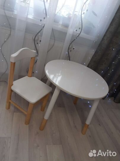 Детский стол и стул