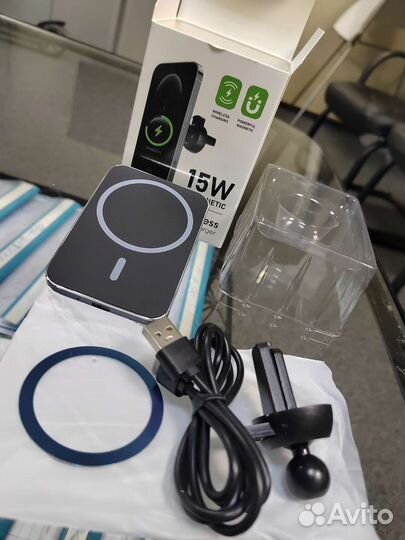 Автомобильная зарядка MagSafe для iPhone