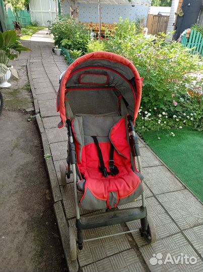 Прогулочная коляска