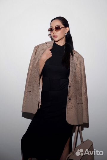 Пиджак в камнях женский