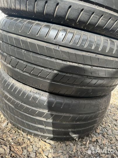 Bridgestone Alenza 001 245/50 R19