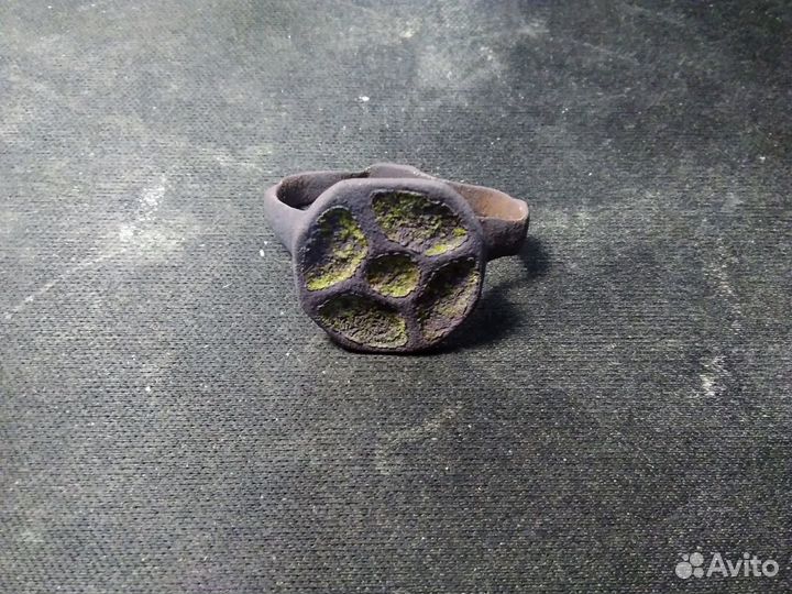 Перстень с Солярным символом. 10 век