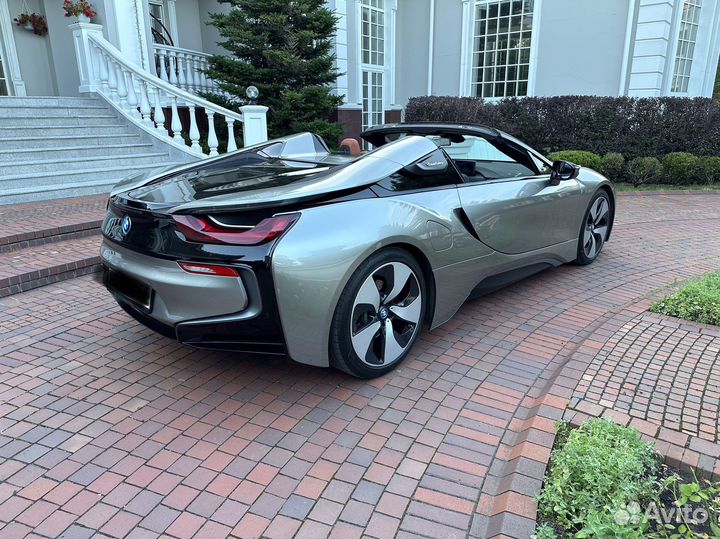 Аренда BMW I8 Roadster