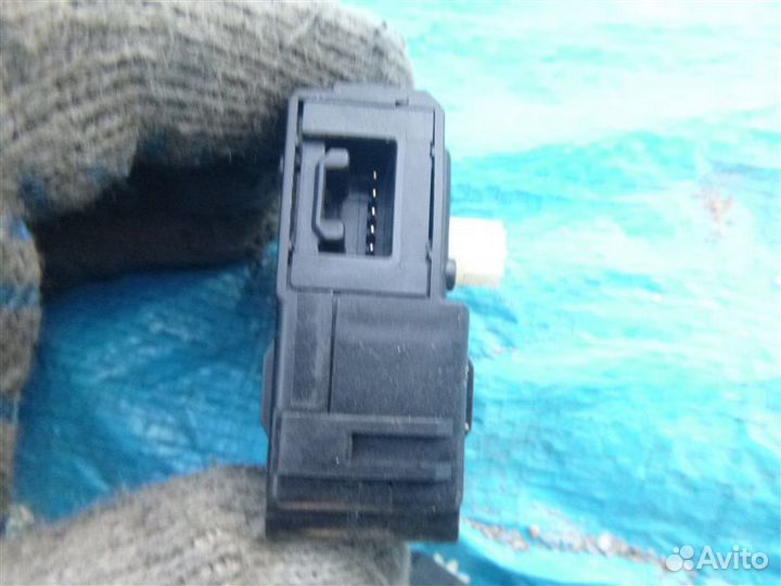 Сервопривод заслонок печки Lexus Ls600 UVF45