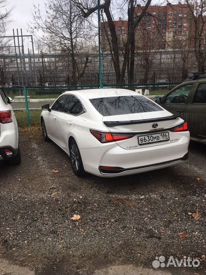 Lexus ES 2018+ Спойлер на багажник G5NC2