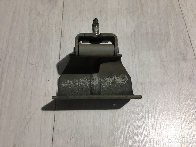 Петля крышки багажника peugeot 307 1.6 ат хетчбек