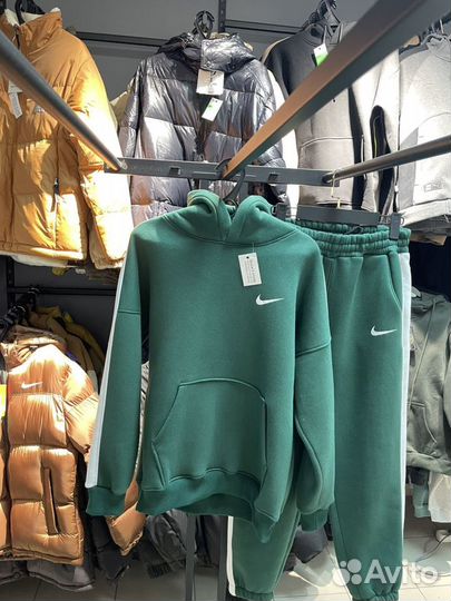 Спортивный костюм Nike с жилеткой зеленый 3в1