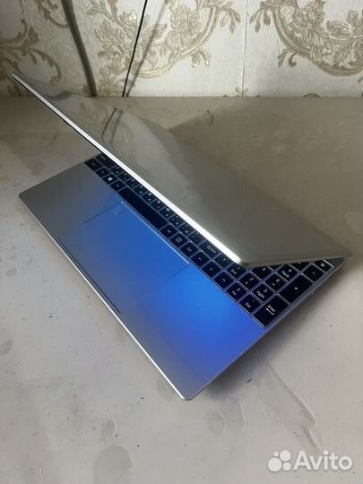 Ультратонкий ноутбук