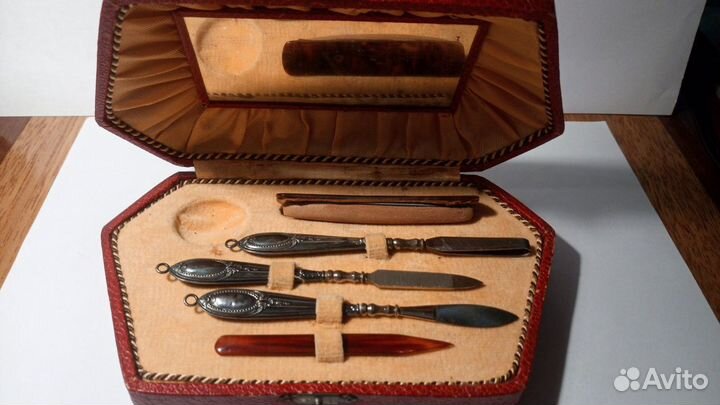 Старинный маникюрный набор в родном футляре Европа