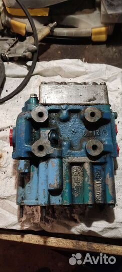 Распределитель р75