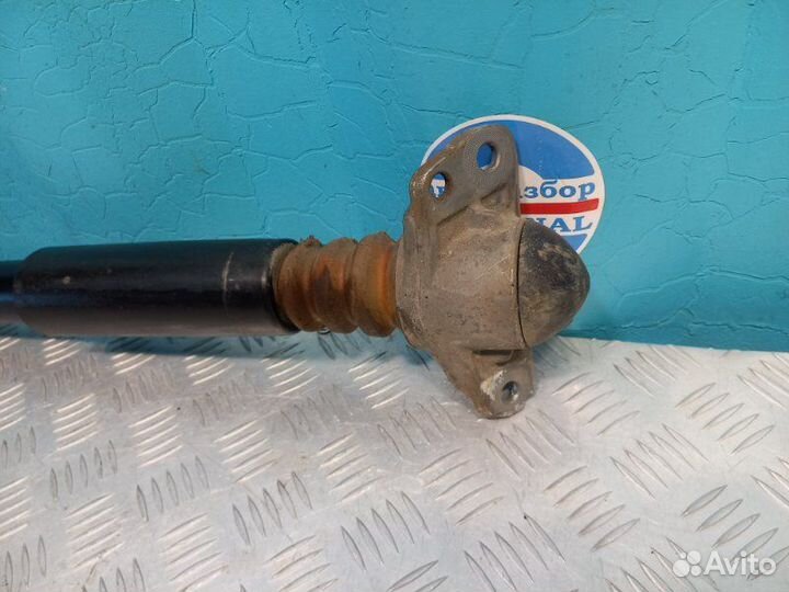 Амортизатор задний Volkswagen Passat B7 1.4 caxa