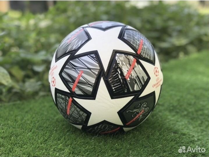 Футбольный мяч adidas лига чемпионов