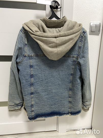 Джинсовая куртка