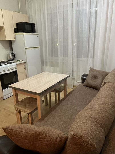 1-к. квартира, 38 м², 4/10 эт.