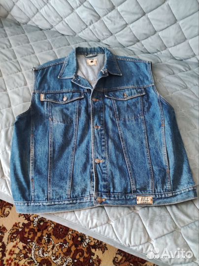 Джинсовая безрукавка