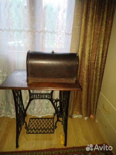 Продам швейную машинку Singer