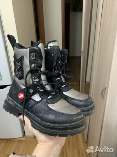 Ботинки демисезон на девочку 32р