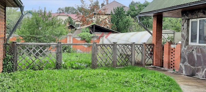 Коттедж 284,7 м² на участке 10 сот.