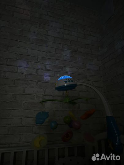 Мобиль на кроватку с проектором