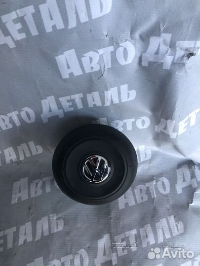 Подушка безопасности водителя на Volkswagen Polo