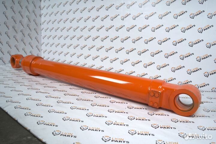 Гидроцилиндр ковша Hitachi zx200-3 4638279