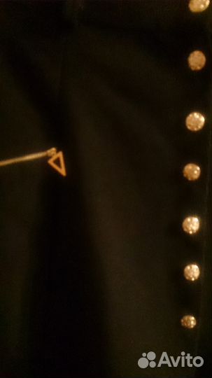 Практичные и стильные черные юбки