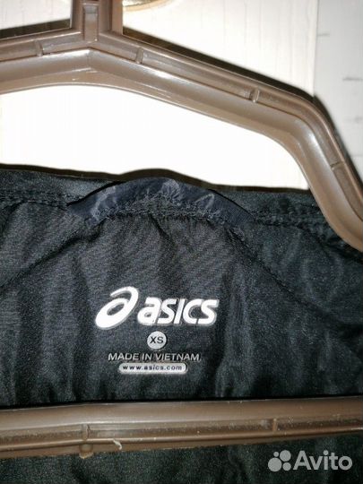Куртка asics