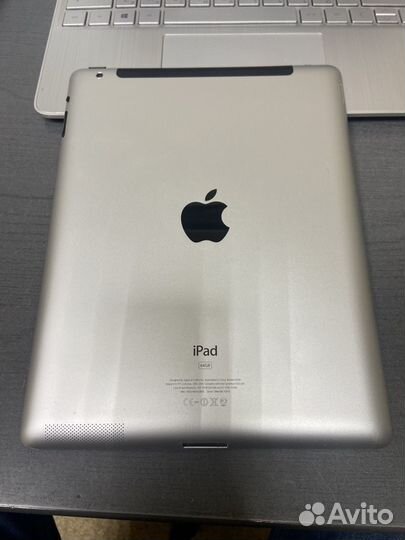 iPad 2 64 gb GSM 2011