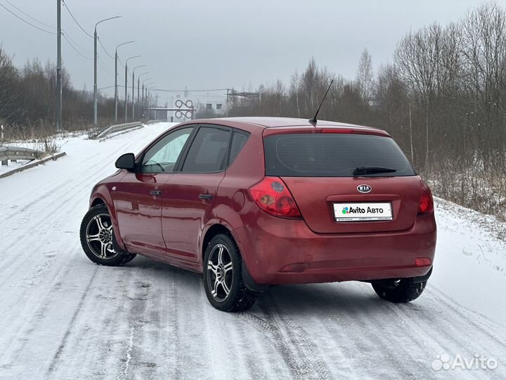 Kia Ceed 1.6 AT, 2008, 328 000 км