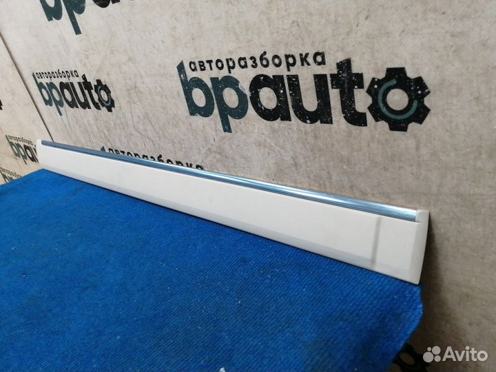 Молдинг на дверь задний правый 8658937 Volvo S80