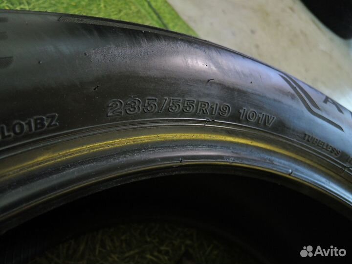 Bridgestone Alenza 001 235/55 R19