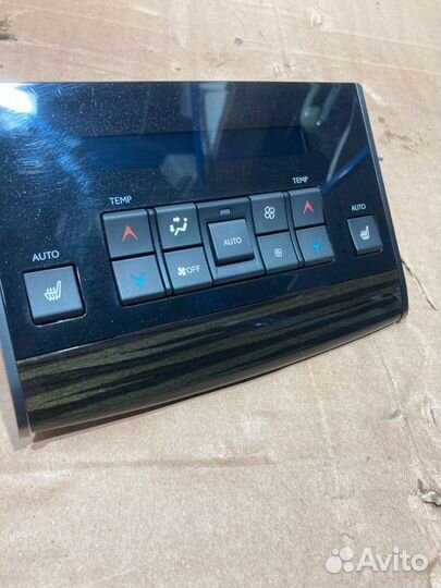 Блок управления климатической установкой Lexus
