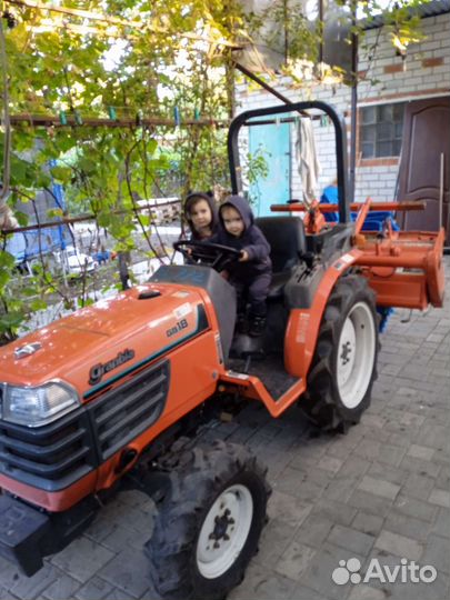 Мини-трактор Kubota GB18, 2016